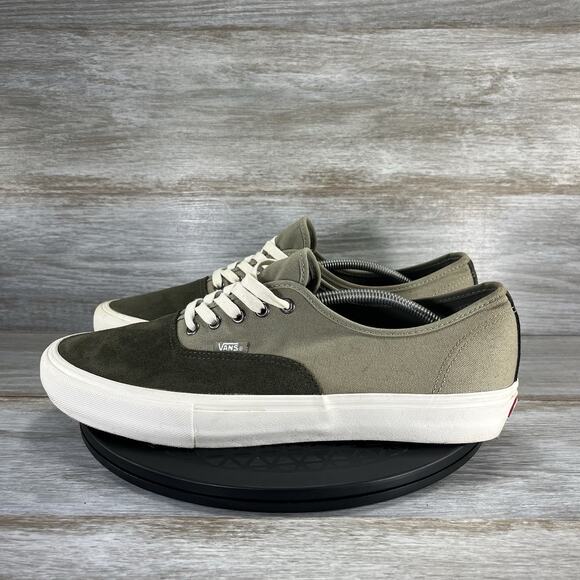 VANS Mens Authentic Green Suede Low Top Sneakers Size 13 - Picture 1 of 10